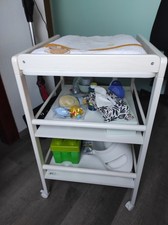 Baby Wickeltisch mit Auflage