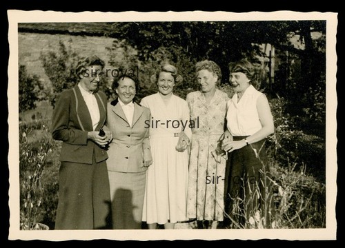 Amorbach 1956 frauen im park - frauen,