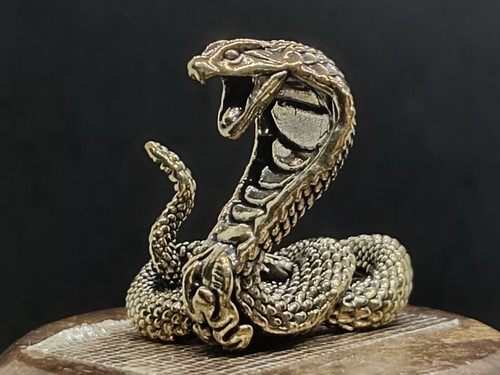 Schlangenskulptur königliche - schlangenskulptur,