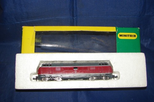 Minitrix diesellok v200137 - minitrix,