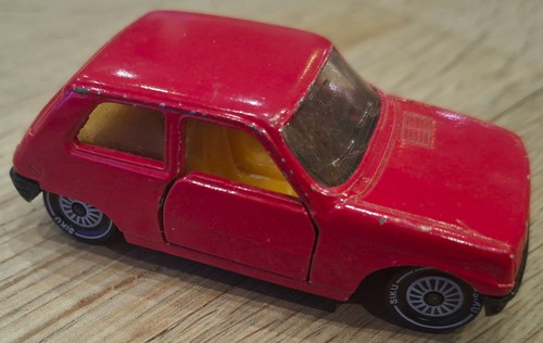Siku 1038 renault rot - 5,