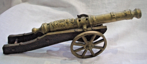 Kanone lafette geschütz - kanone,