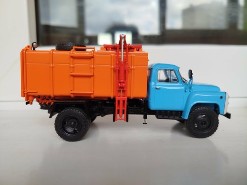 Doc hummer studio gaz 53 - studio, gaz-53