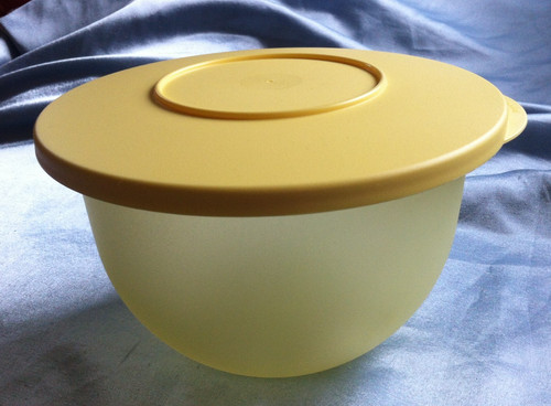 Tupperware schüssel junge - schüssel,
