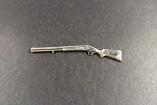 fein gearbeitetes Gewehr aus