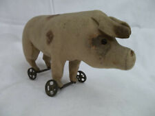 A048	Steiff Schwein auf Räder, Vorkrieg, L. ca. 23,5 cm