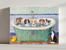 Lustige Hunde in der Badewanne