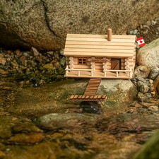 Log Cabin Toys 7317 Lakeside