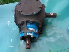 Winkelgetriebe Zapfwellengetriebe Übersetzungsgetriebe Winkeltrieb 1:1,5