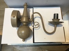 1 Lampe Wandleuchte in Metall
