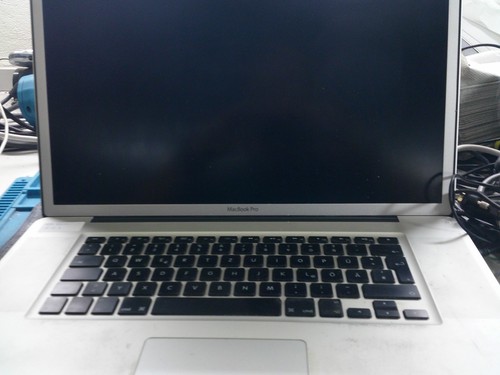 Apple macbook pro a1297 - pro, 17"