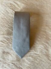 Hochwertige Hermes Krawatte, 100% Seide, hellgrau. Neu, nie getragen