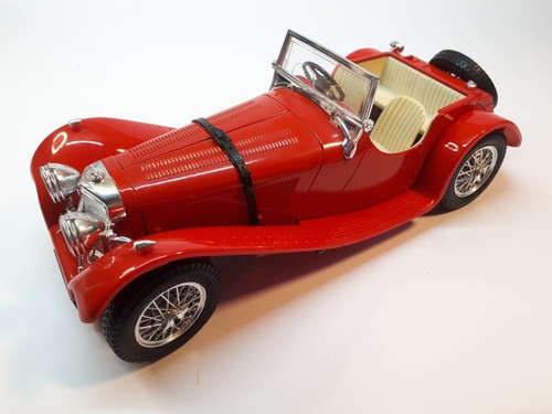 Jaguar 100 roadster - roadster, 1:18