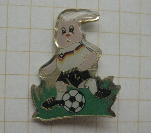 Duracell hase fussball - /,