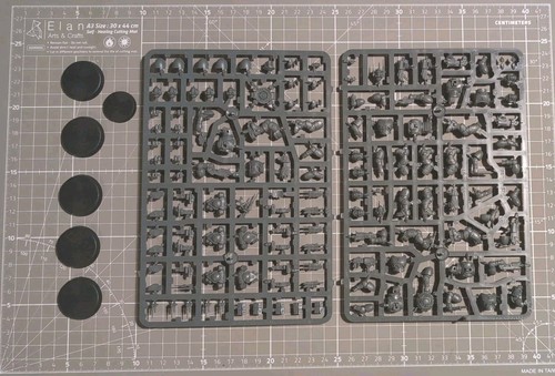 Warhammer 40k space marine - warhammer,