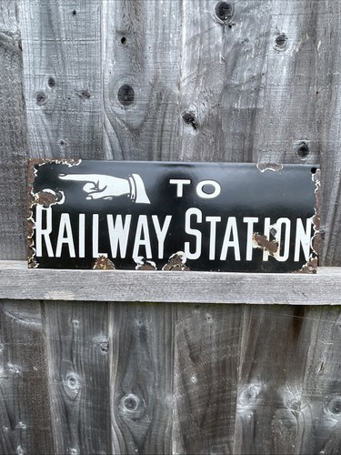 Richtung bahnhof aufsteller - bahnhof,