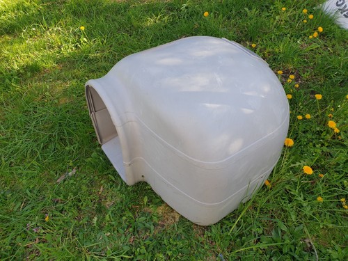 Petmate husky dog house - -,