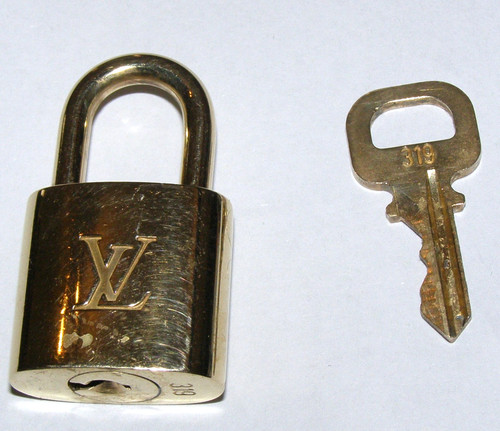 Louis vuitton schloss padlock - louis,
