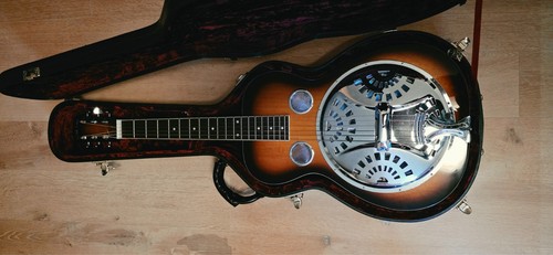 Gold tone paul beard signature - tone,