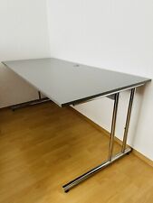 Schreibtisch/Bürotisch, C-Fuß aus Metall, höhenverstellbar