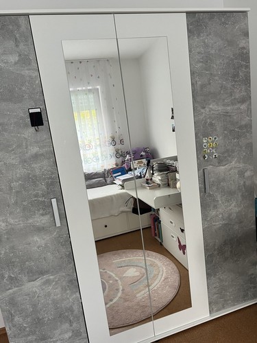kleiderschrank