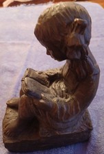 Dorothea Steigerwald Figur - Sitzendes Kind mit Buch - guter Zustand- 20cm Hoch