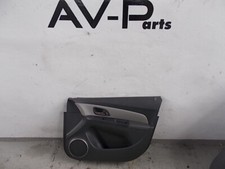 Chevrolet Cruze J300 Limousine Stufenheck Türverkleidung vorne rechts Leder grau