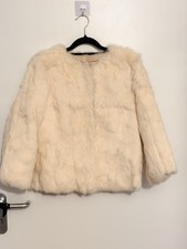 Cremefarbene Damen-Pelzjacke