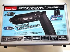 Makita Stift-Schlagschrauber TD022DSHXB schwarz 2 Akkus mit Ladegerät/Alukoffer