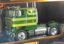 IXO - Peterbilt 352
