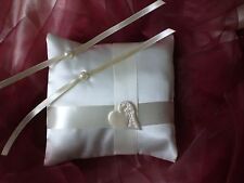edles Ringkissen creme Satin