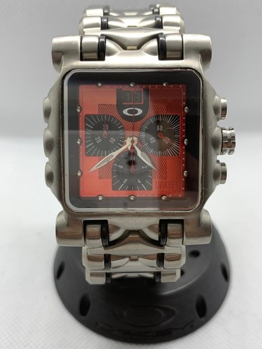 Oakley time tank - time, minute