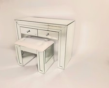 Verspiegelter Schminktisch mit