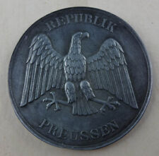 Republik Preussen  Rettungsmedaille nicht tragbar -  Nachfertigung