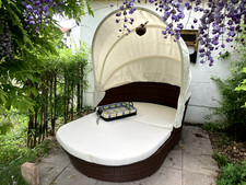 Sonneninsel in Rattanoptik