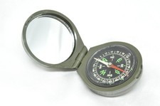 Kleiner guter Kompass, mit Spiegel.