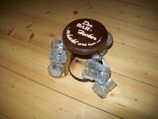 6 Schnapsstamperl/Schnapsgläser mit Griff am Barhocker