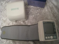 SANITAS Blutdruckmessgerät SBM 06 Handgelenks-Blutdruckcomputer