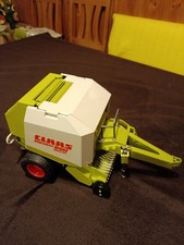 BRUDER 02121 CLAAS ROLLANT 250 RUNDBALLENPRESSE 1:16