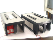 2 Stck. Lokschuppen für Schiebebühne -  Märklin HO  7294  -  #892  #E  gebr.