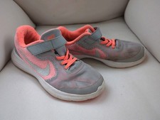 Nike Revolution Kinder Sneaker Gr. 33,5