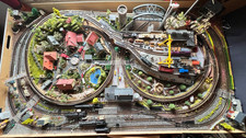 Modelleisenbahn Komplettanlage Spur TT mit vielen Loks und Waggons viele Details