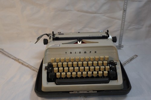 Schreibmaschine triumph - schreibmaschine,