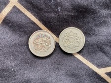 Großbritannien Elisabeth II. 2 Münzen One Pound 1997 Und 1983 - 2 Pfund Münzen