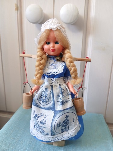 Trachtenpuppe aus holland - trachtenpuppe,