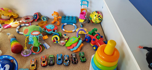 Baby-/Kleinkindspielzeug