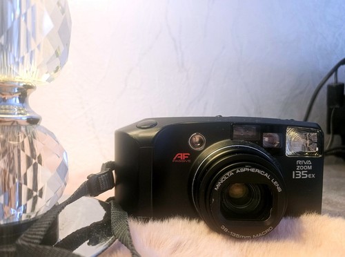 Minolta riva zoom 135ex - riva,