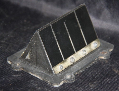 Box mit klappe 8b0060278 - box,