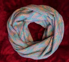 Hauchfeiner Loop Schal, handgestrickt, Unikat