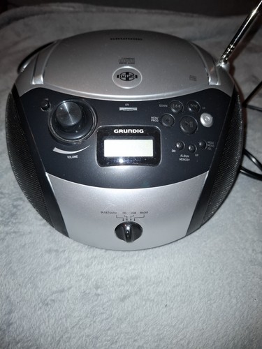 Grundig und radio - grundig,